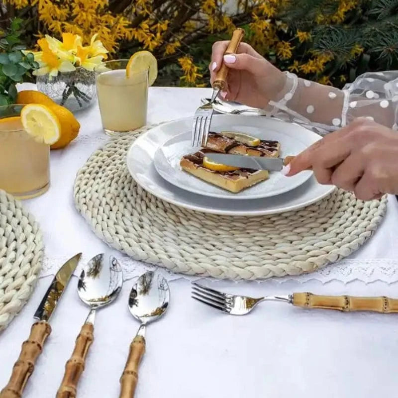 24 stk. Bambushåndtag Bestiksæt - Rustfrit Stål - Miljøvenlig - Håndlavet Flatware Sets Danmarkmode.dk