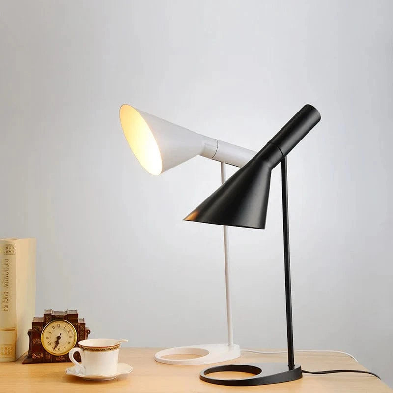 Moderne Kegle Skrivebordslampe - Matte - E27 Pære - Jern