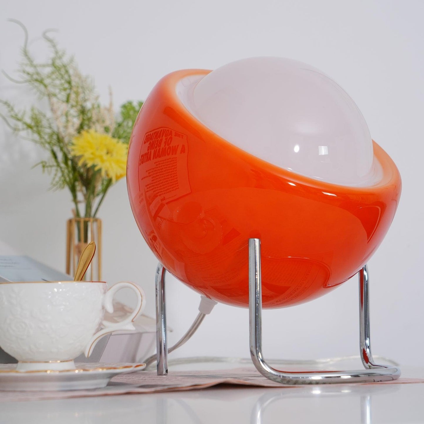 Planet Orange Bordlampe - Glossy - Frostet Glas - USB Udtag - 30cm