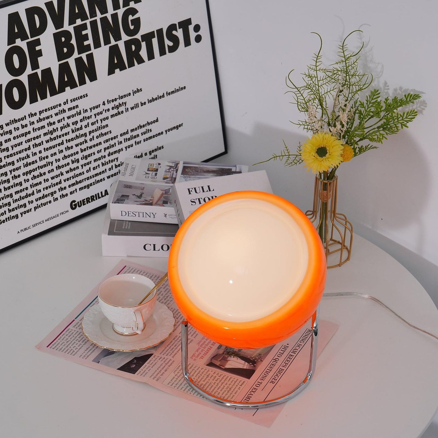Planet Orange Bordlampe - Glossy - Frostet Glas - USB Udtag - 30cm