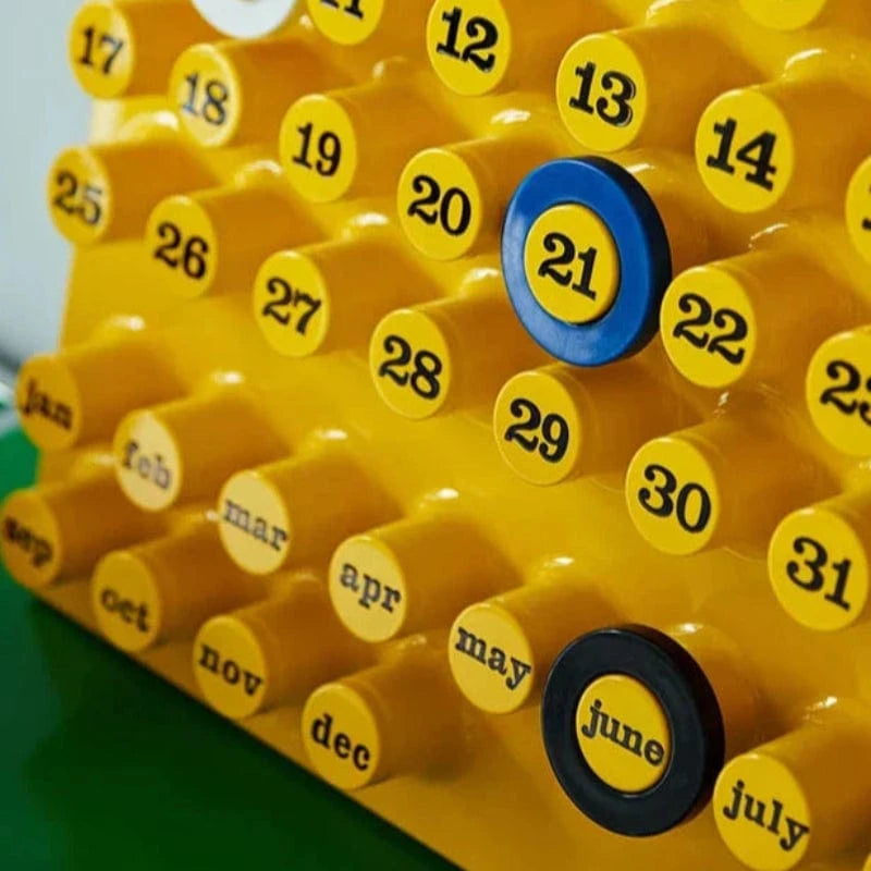 Ring A Date Kalender 2025 - Vægdekoration - Postmoderne - ABS
