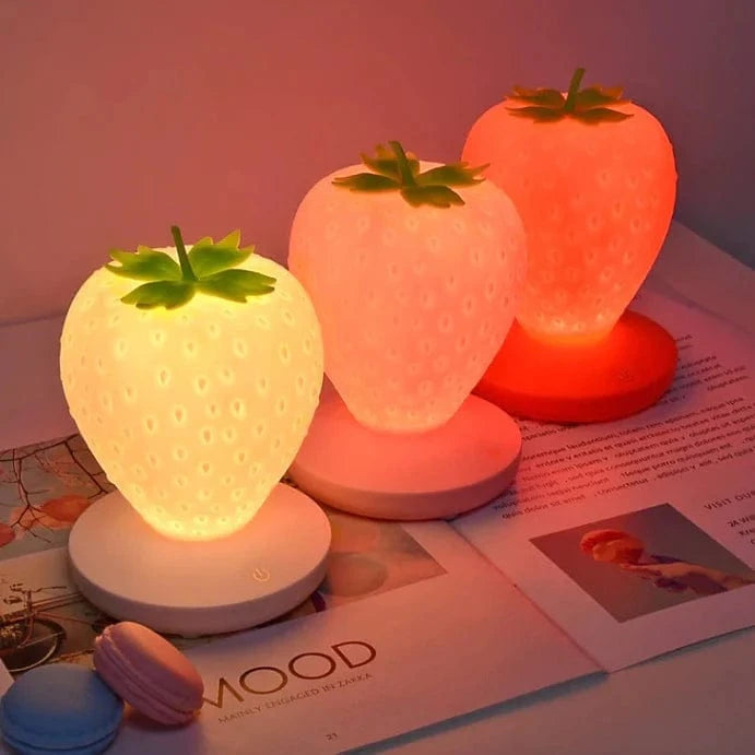 Strawberry LED Sengelampe - Silikone - Natlampe - Genopladelig