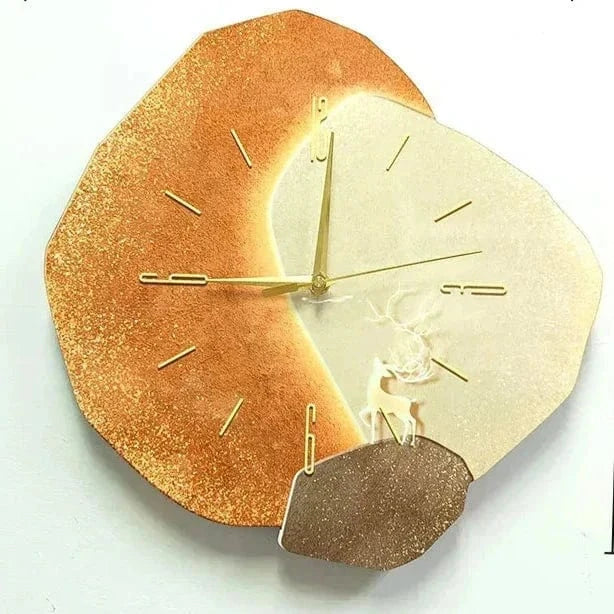 Vægur I Træ med Belysning - Moderne - Lydløst Vægur - Vægur med Tal - 35 cm