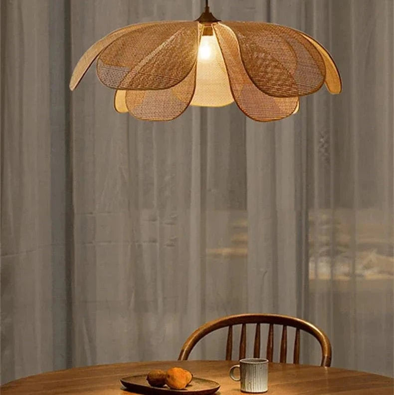 Vævet Blomst Pendel Lampe - Rattan - Wabi Sabi - Japandi Style