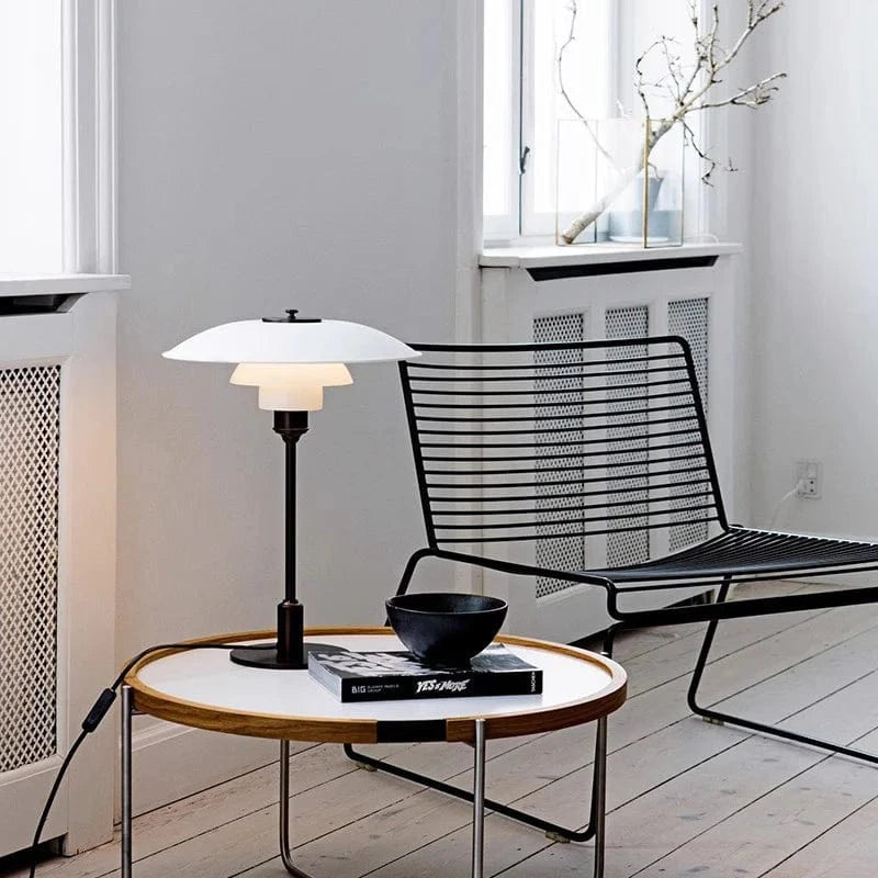 Danish Design PH Glas Bordlampe - Lagdelt Lampeskærm - LED - E27 Pære Table Lamp Danmarkmode.dk