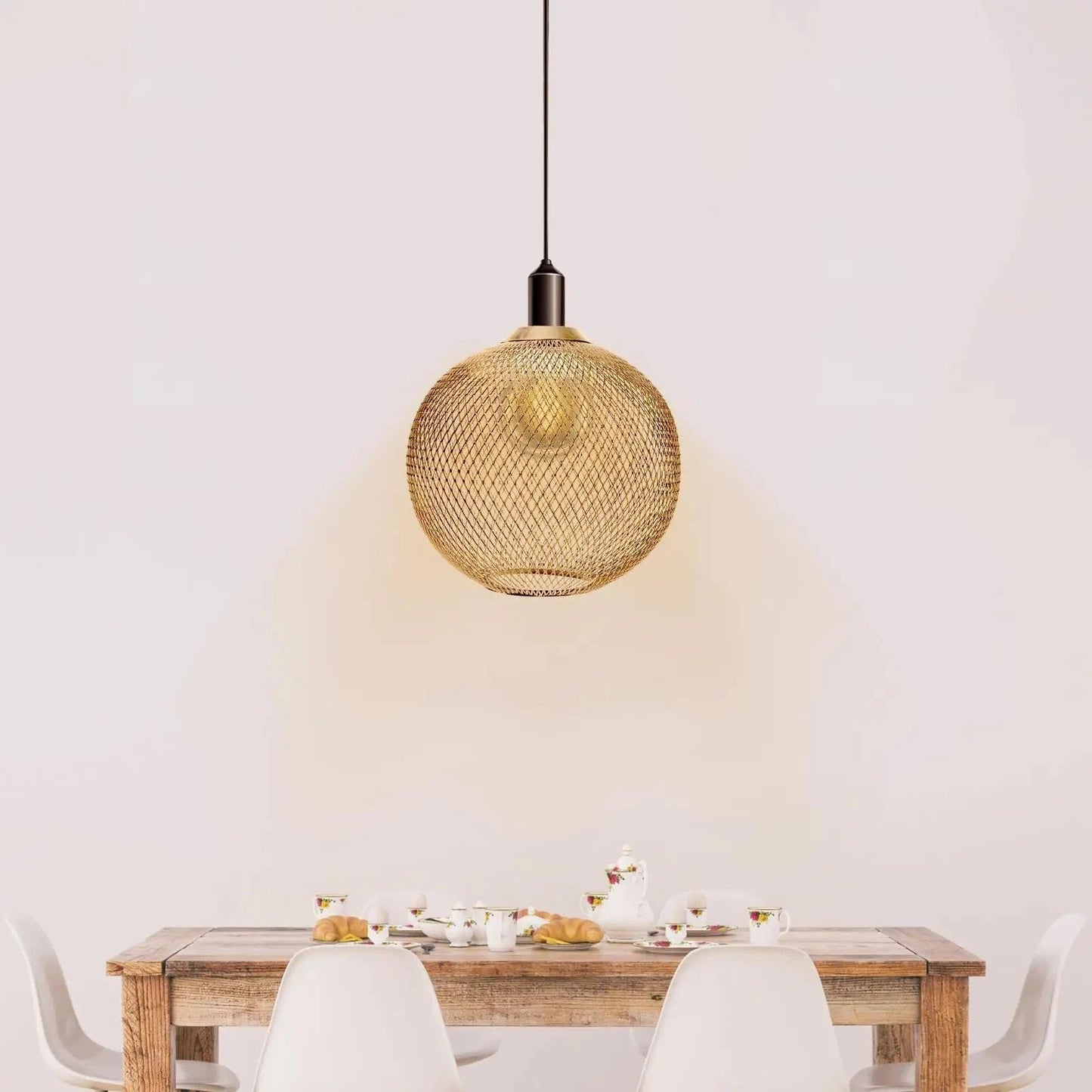 EleganceShade – Hængende lampeskærm – Rund – Sort/Guld – 14×12 cm Home Decor Danmarkmode