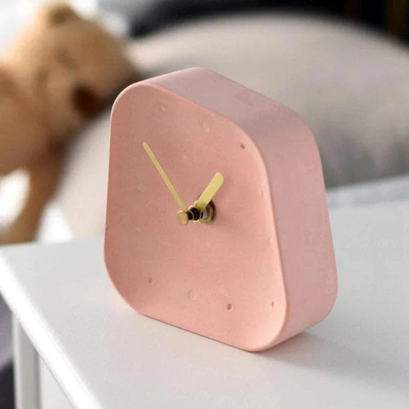 Geometrisk Formet Ikke-tikkende Cement Bordur - Værelsesindretning - Guld - Analog Desk Clocks Danmarkmode.dk