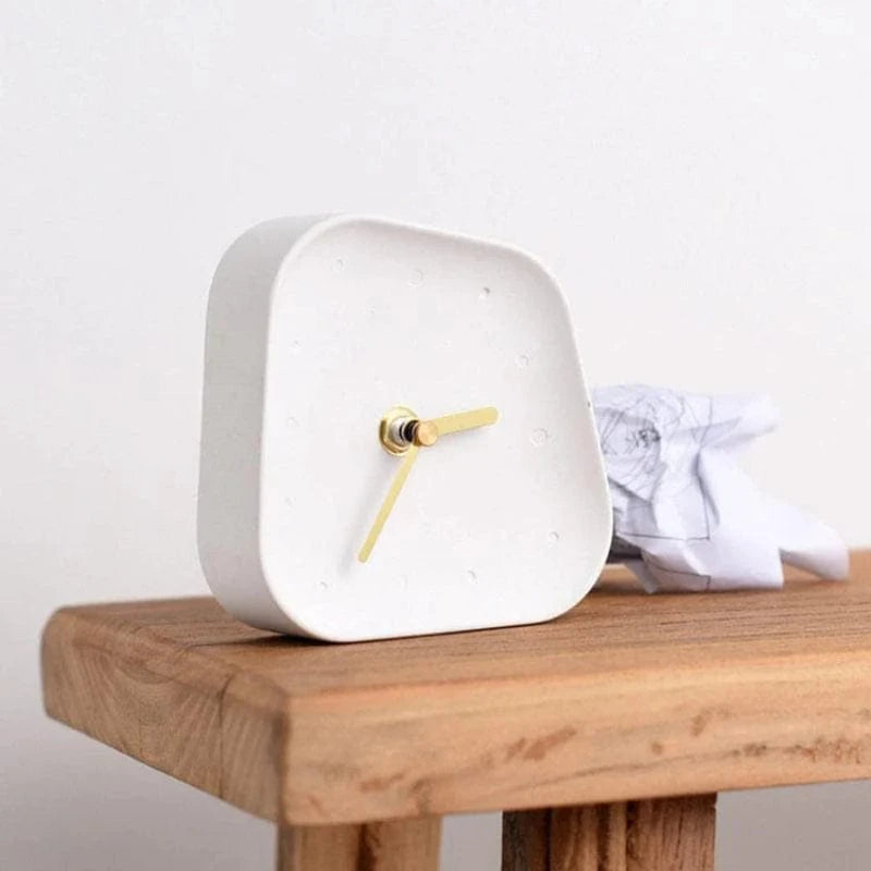 Geometrisk Formet Ikke-tikkende Cement Bordur - Værelsesindretning - Guld - Analog Desk Clocks Danmarkmode.dk