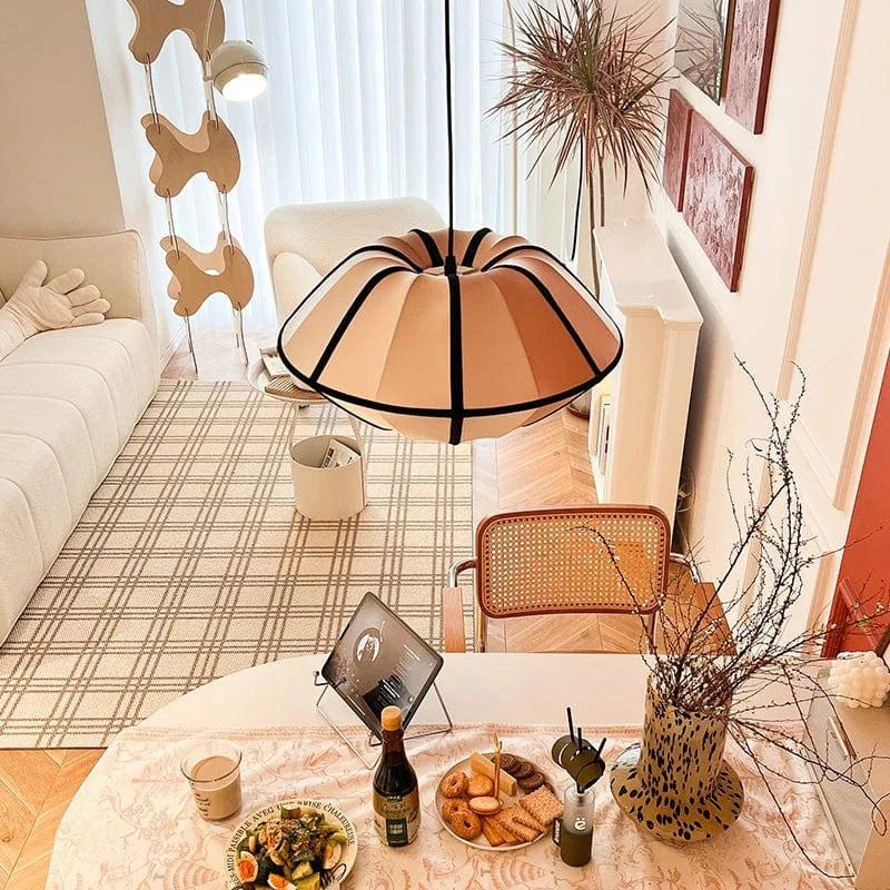 Japandi Stof UFO Pendellampe - Silke - Lanterne - Moderne Ceiling Light Fixtures Danmarkmode.dk