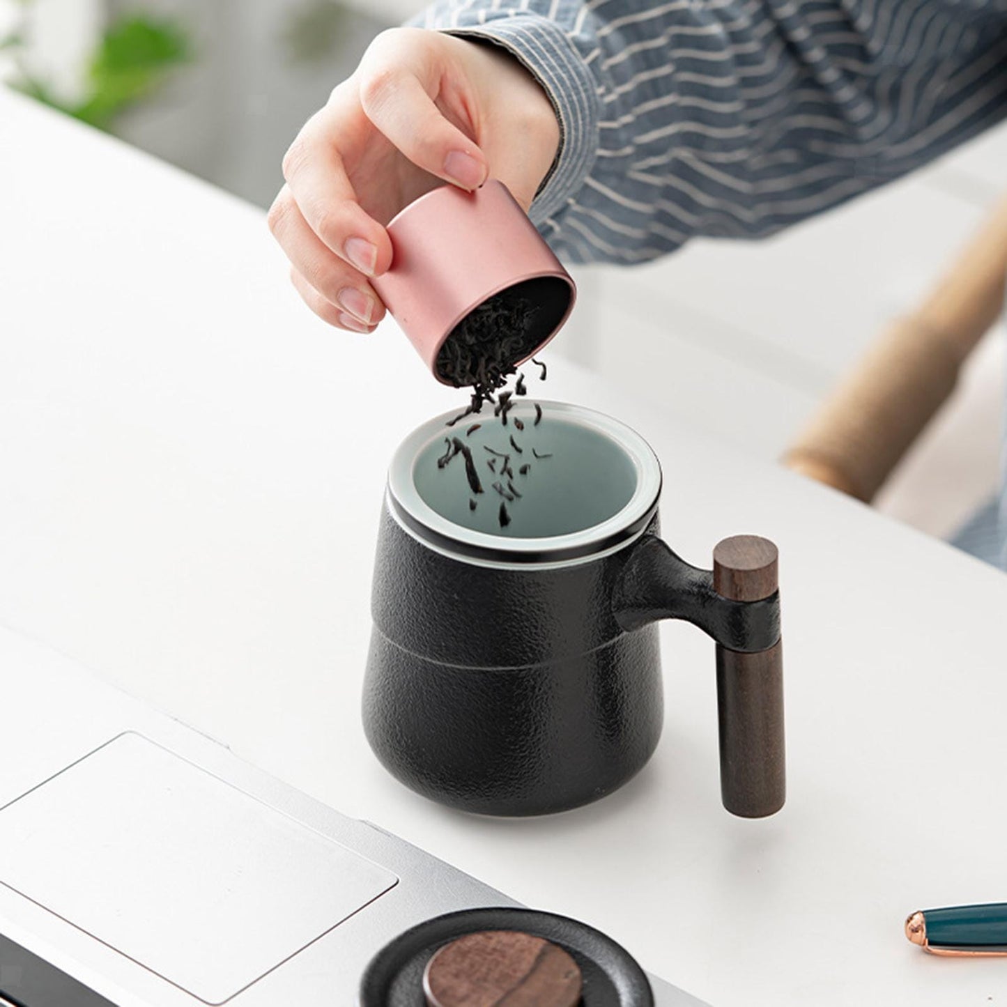 Japansk Keramik Tekop mit Infuser- Træhåndtag - Te Krus - 450ml Tea Cups Danmarkmode.dk