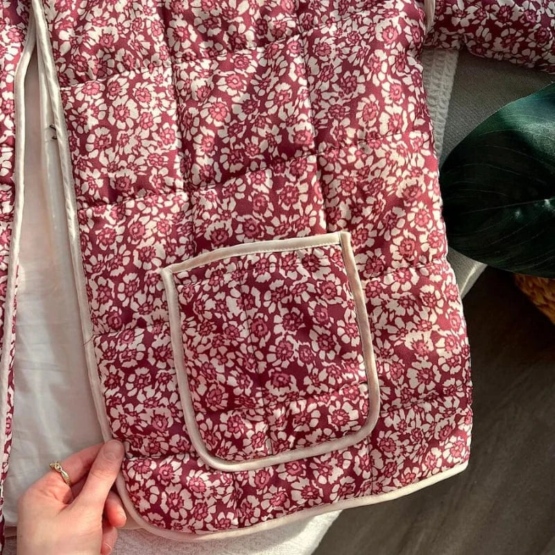 Letvægt Quiltet Lily Blomst Frakke Dame - Frontlommer - Vatteret - Standkrave - Overtøj Coats & Jackets Danmarkmode.dk