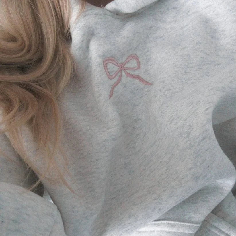 Lyserød Sløjfe Hoodie Dame - Broderet - Oversized Hættetrøje Hoodies Danmarkmode.dk