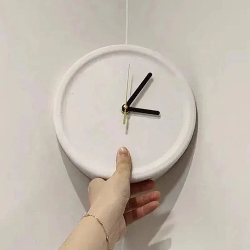 Minimalistisk Analogt Hjørne Vægur - Lydløst Vægur - Vægkunst - Ø20cm Wall Clock Danmarkmode.dk
