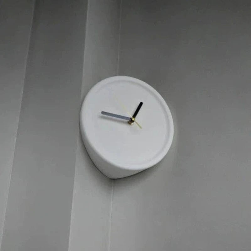 Minimalistisk Analogt Hjørne Vægur - Lydløst Vægur - Vægkunst - Ø20cm Wall Clock Danmarkmode.dk