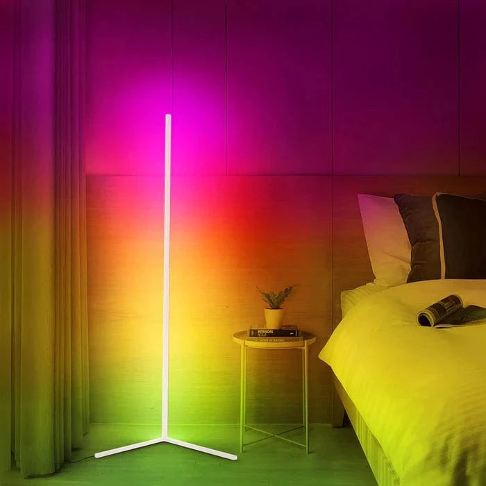 Minimalistisk Hjørne LED Gulvlampe - Matte - Dæmpbar - Aluminium - RGB Floor Lamps Danmarkmode.dk