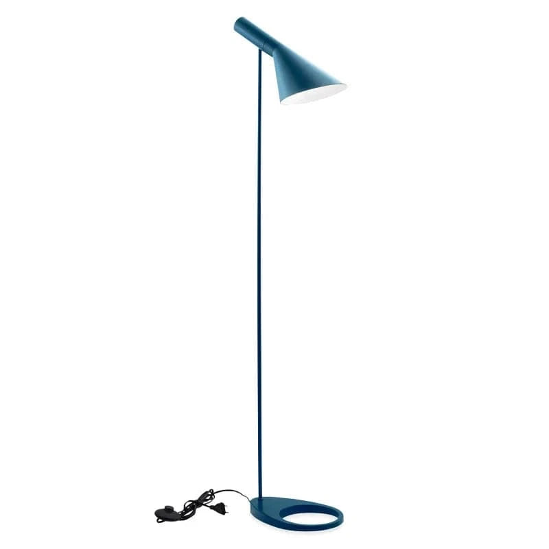 Moderne Konisk Lampeskærm AJ Gulvlampe - Aluminium - E27 Pære Floor Lamps Danmarkmode.dk