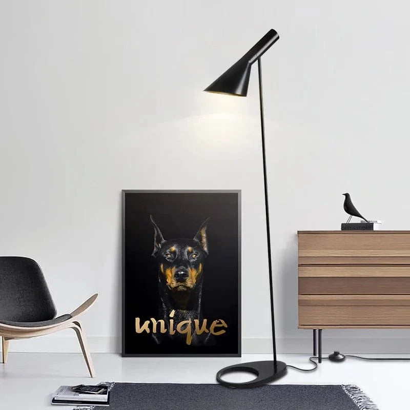 Moderne Konisk Lampeskærm AJ Gulvlampe - Aluminium - E27 Pære Floor Lamps Danmarkmode.dk