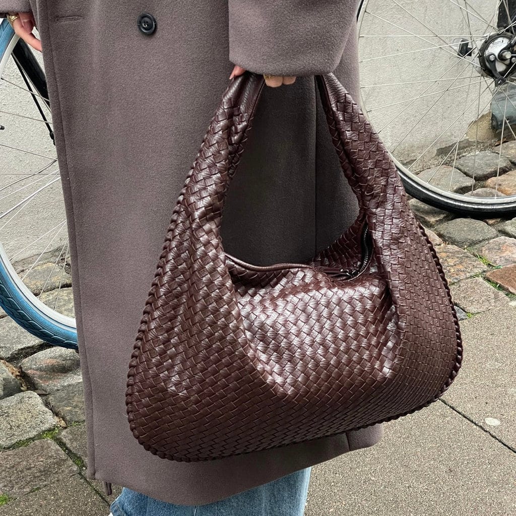 Multifunktionel skuldertaske - stilfuld, vegansk læder, dametaske, elegant design, topkvalitet, alsidig modetilbehør Shoulder Bag Danmarkmode.dk