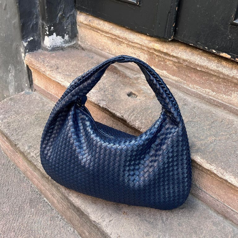 Multifunktionel skuldertaske - stilfuld, vegansk læder, dametaske, elegant design, topkvalitet, alsidig modetilbehør Shoulder Bag Danmarkmode.dk