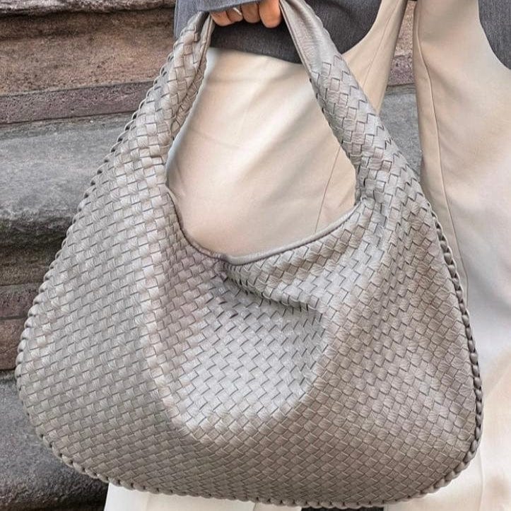 Multifunktionel skuldertaske - stilfuld, vegansk læder, dametaske, elegant design, topkvalitet, alsidig modetilbehør Shoulder Bag Danmarkmode.dk