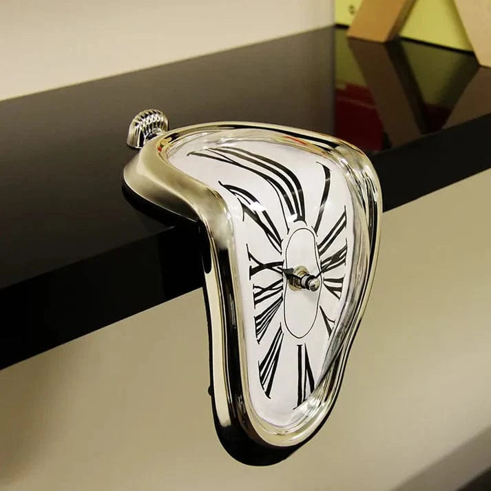 Salvador Dali Romertal Smelteur - Lydløst Vægur - 90 grader - Surrealisme Clocks Danmarkmode.dk