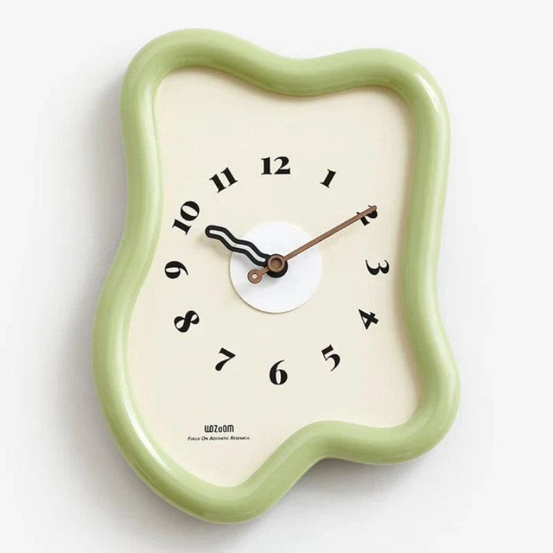 Surrealistisk Smeltning Vægur med Tal - Boligindretning - Lydløst Vægur - MDF Wall Clock Danmarkmode.dk