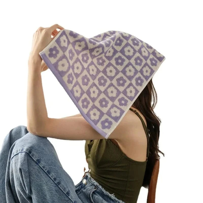 Ternet Blomstermønster Badehåndklæde - Bomuld - Absorberende Bath Towels Danmarkmode.dk