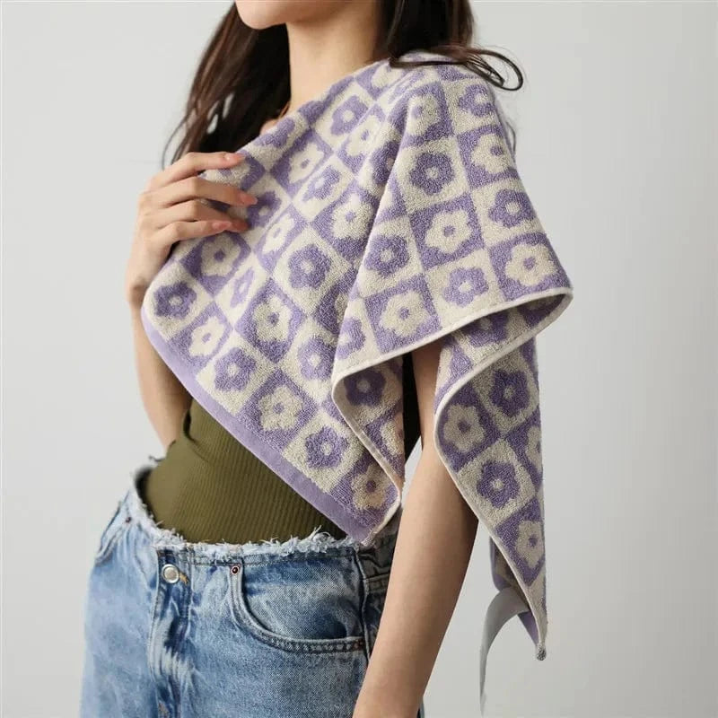 Ternet Blomstermønster Badehåndklæde - Bomuld - Absorberende Bath Towels Danmarkmode.dk