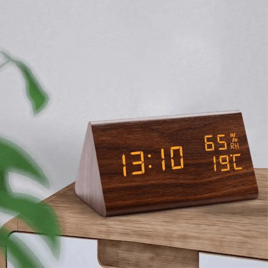 Træ Trekantet Digital Display Vækkeur - LED - Bordur - Værelsesindretning Alarm Clocks Danmarkmode.dk