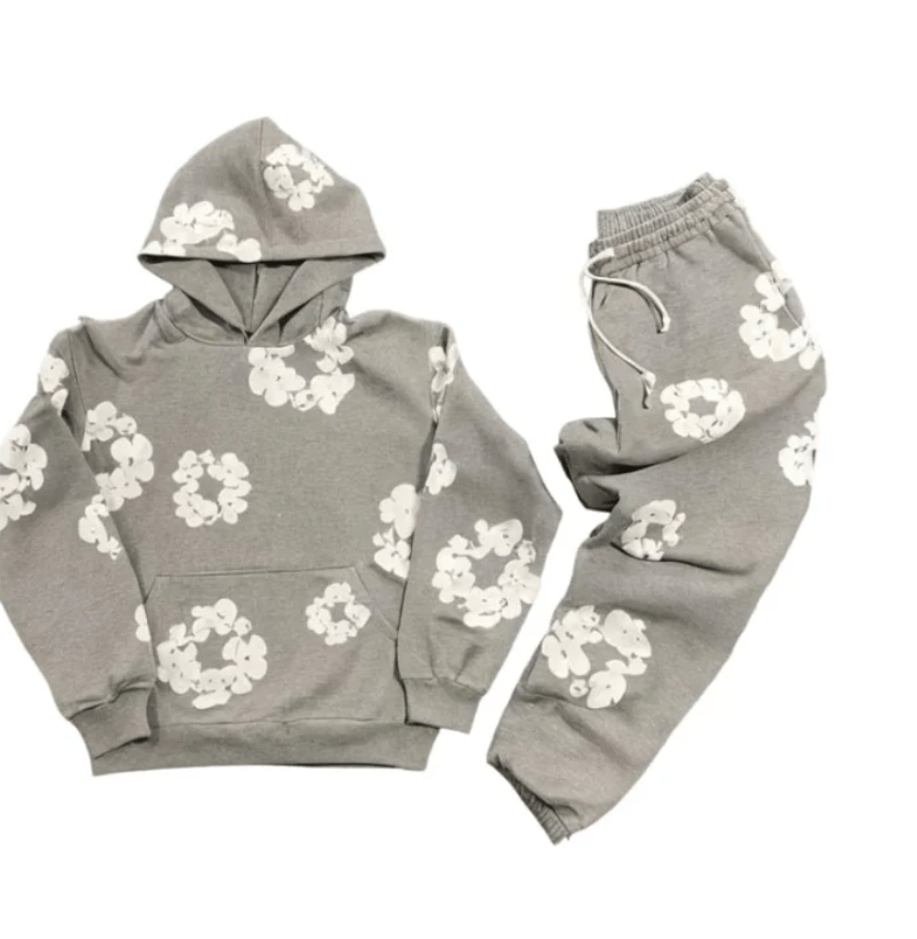 Unisex træningsdragt med blomster fra Modera | Ikonisk print | Vanero | Komfortabelt sportstøj Two Piece Set Danmarkmode.dk