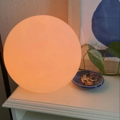 16 Farver Justerbar LED Kuglelampe - Vandtæt - Natlampe - Værelsesindretning Table Lamps Danmarkmode.dk