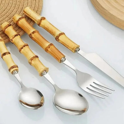 24 stk. Bambushåndtag Bestiksæt - Rustfrit Stål - Miljøvenlig - Håndlavet Flatware Sets Danmarkmode.dk