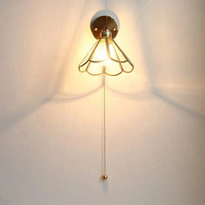 Blomsterglas LED Væglampe - Vintage - Messing - Træk Kæde