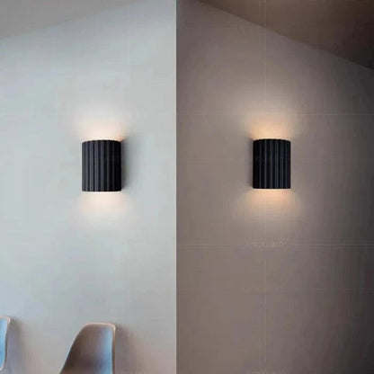 Half Cylinder Fluted Væglampe - Resin - Wall Sconce - Moderne
