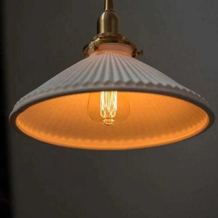  Japandi Style Plisseret Hatform Pendel Lampe - Ceramic - Guld