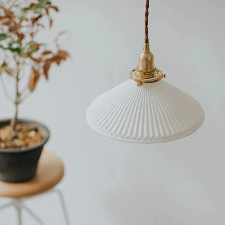  Japandi Style Plisseret Hatform Pendel Lampe - Ceramic - Guld