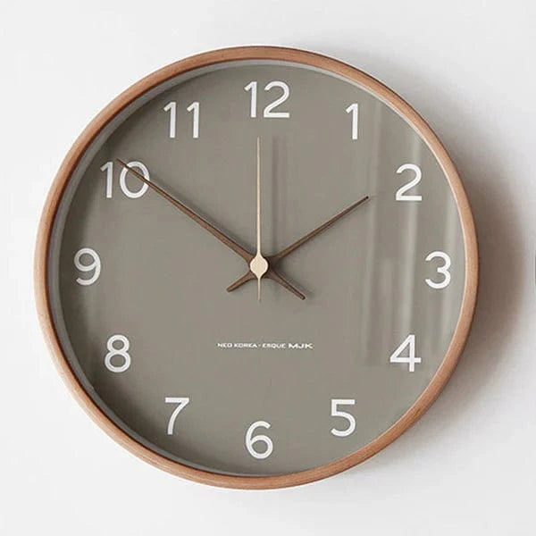 Moderne Analogt Træ Vægur - Scandinavian - Vægur med Tal - Lydløst Vægur - 30 cm