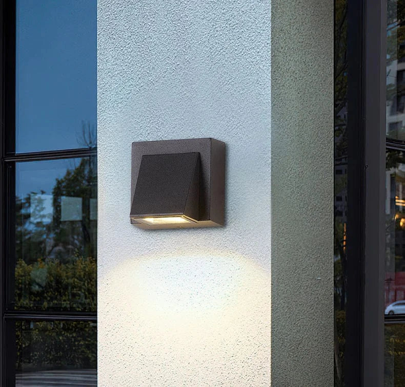 Vandtæt Udendørs Belysning Væglampe - Aluminium - LED Lys - Sort