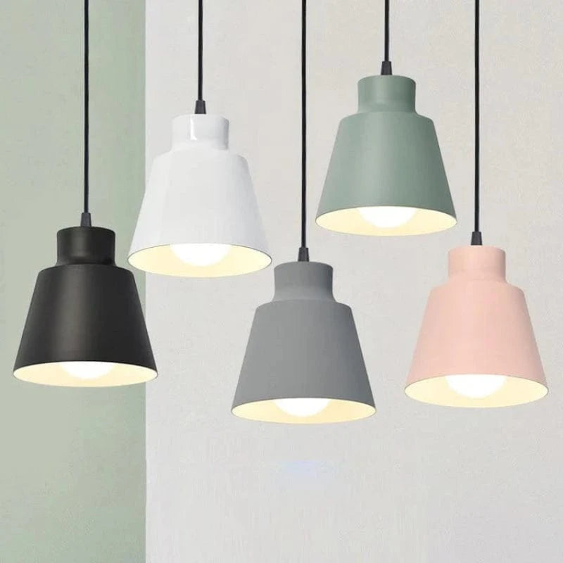 Wabi Sabi Kegle Formet Pendellampe - Matte Finish - Jern - LED Pære