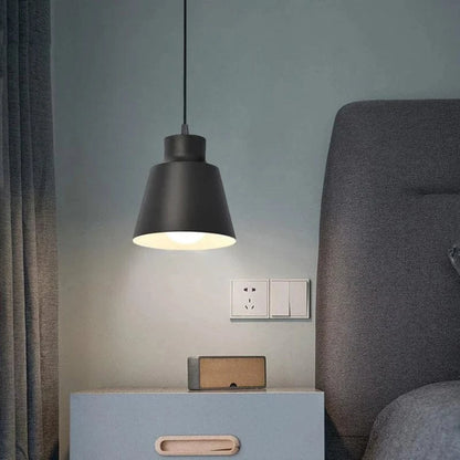 Wabi Sabi Kegle Formet Pendellampe - Matte Finish - Jern - LED Pære