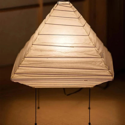 Akari 5X Rispapir Pyramid Bordlampe - Japandi - E27 LED Pære - Natlampe Table Lamp Danmarkmode.dk
