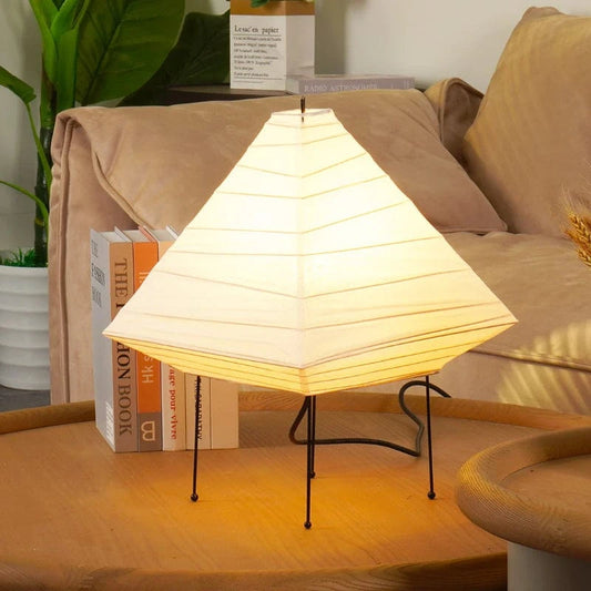 Akari 5X Rispapir Pyramid Bordlampe - Japandi - E27 LED Pære - Natlampe Table Lamp Danmarkmode.dk