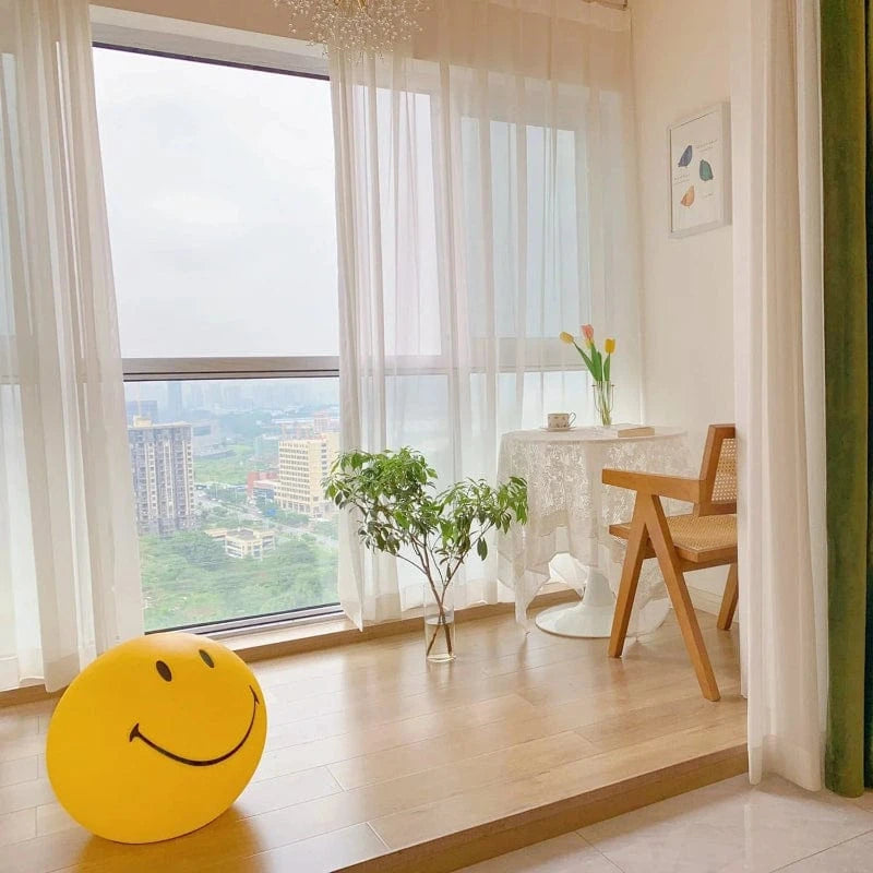 Bærbar Gul Smiley LED Bordlampe - Emoji - Polypropylen - Genopladelig Table Lamp Danmarkmode.dk