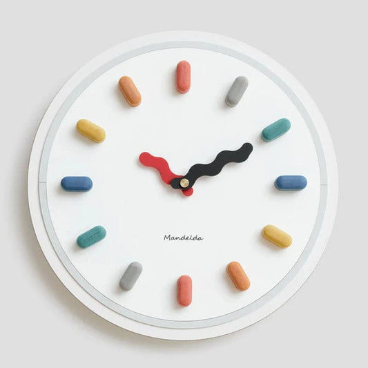 Farverig 3D Kapsel Vægur - Lydløst Vægur - Resin - Ø33cm Wall Clock Danmarkmode.dk