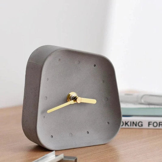 Geometrisk Formet Ikke-tikkende Cement Bordur - Værelsesindretning - Guld - Analog Desk Clocks Danmarkmode.dk