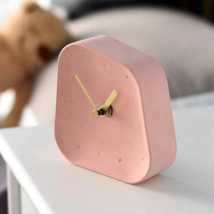 Geometrisk Formet Ikke-tikkende Cement Bordur - Værelsesindretning - Guld - Analog Desk Clocks Danmarkmode.dk