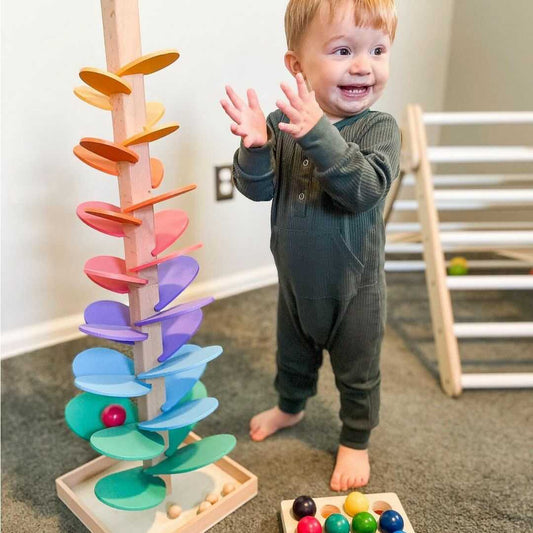 Interaktivt regnbue lydtræ – Trælegetøj med kugler – Sanse- og motorikudvikling Musical Toys Danmarkmode