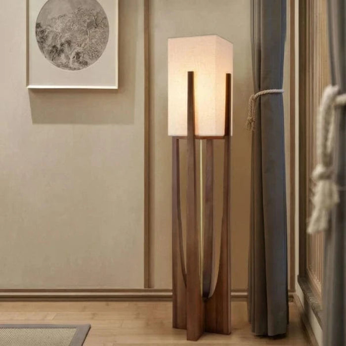 Japandi Style Fod i Træ Gulvlampe - Valnøddetræ - Moderne - Hør Floor Lamps Danmarkmode.dk