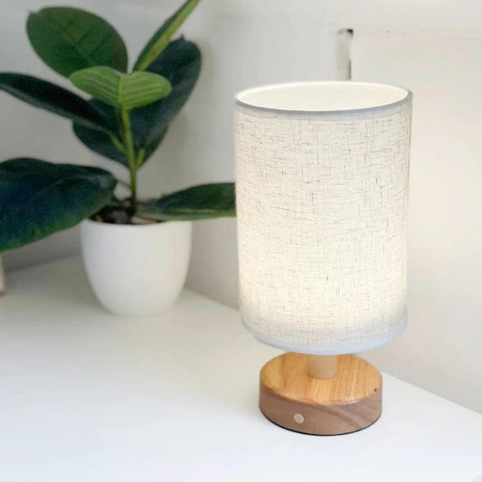 Minimalistisk Træfod Hør Bordlampe - Cylindrisk Skærm - USB Lampe - Genopladelig Table Lamp Danmarkmode.dk