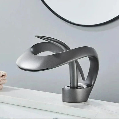 Moderne Badeværelse Håndvaskarmatur - Messing - Vandfald - Vandhane Bathroom Sink Faucets Danmarkmode.dk